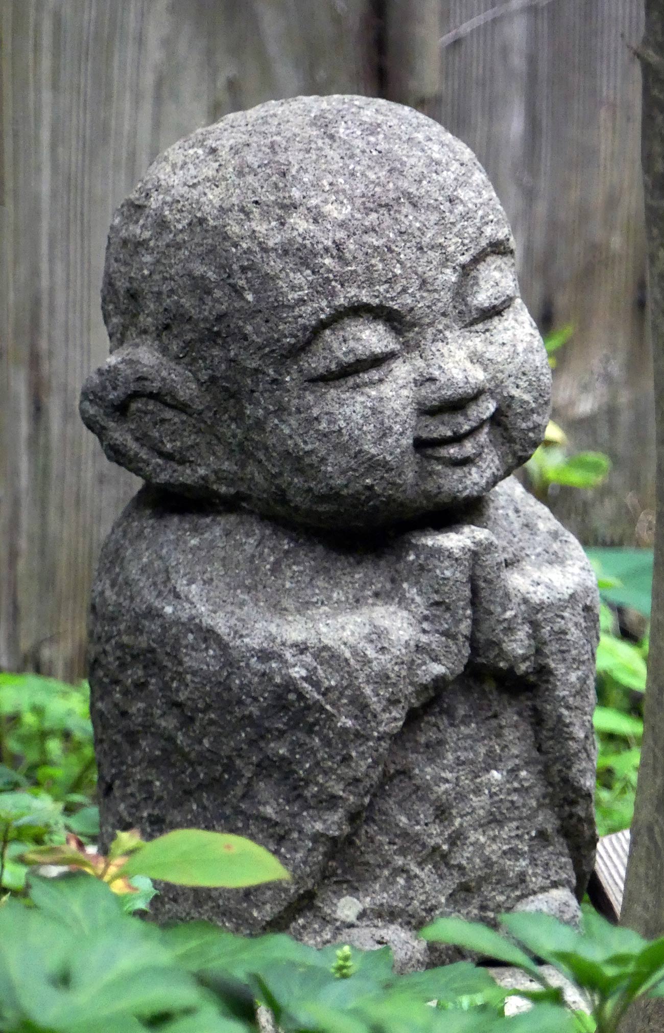 Bouddha japonais jizo - jardin japon - Architecte paysagiste concepteur - Atelier Naudier - Montpellier & Aix en Provence - aménagement jardin