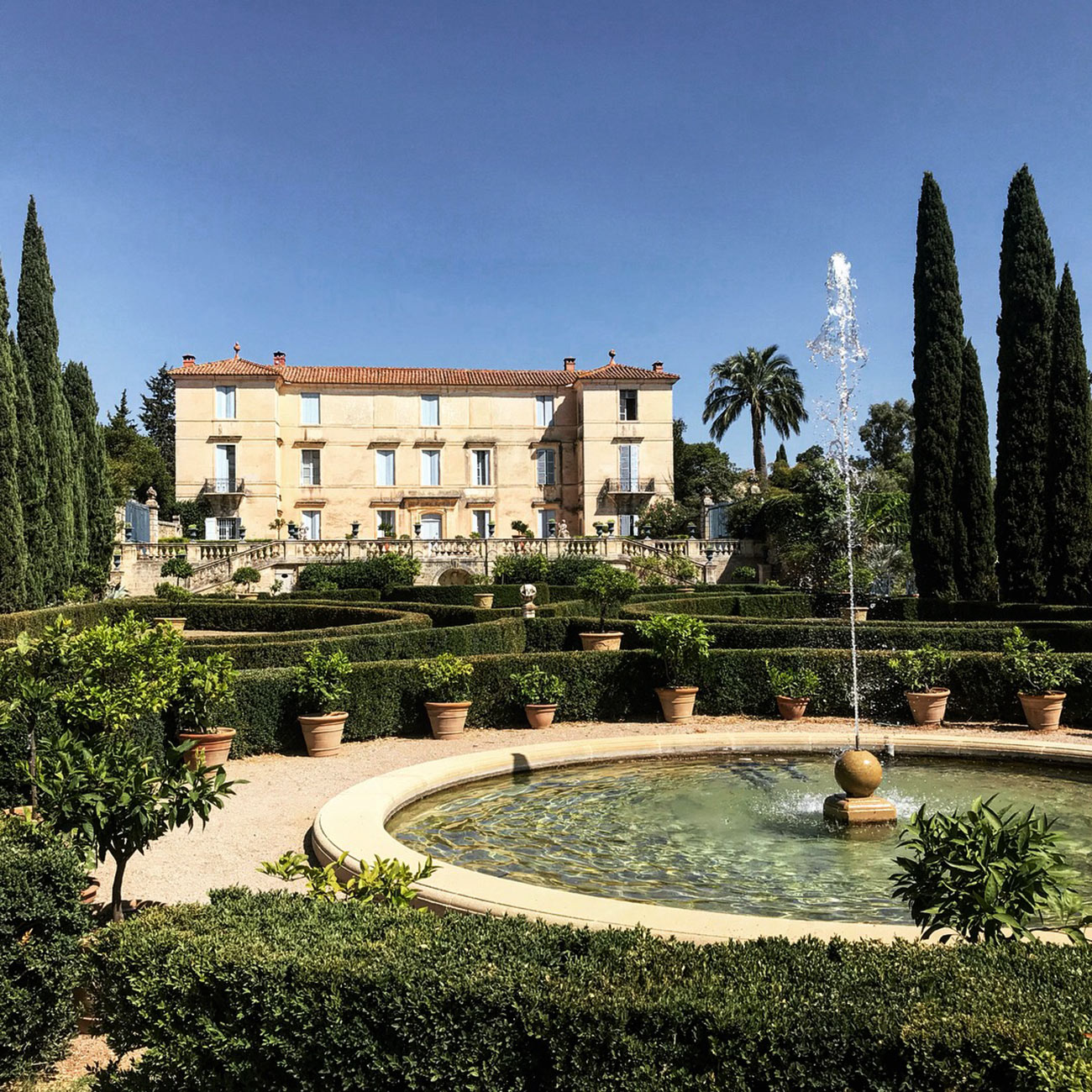 JARDINS DU CHATEAU DE FLAUGERGUES - Jardin a la francaise - Atelier Naudier -Architecte Paysagiste concepteur - Montpellier & Aix en Provence