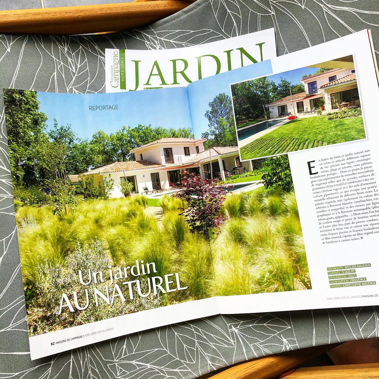 Atelier Naudier - Articles et reportages magazine Maisons de Campagne 3a - Architecte Paysagiste Concepteur connu jardin naturaliste - Montpellier et Aix-en-Provence